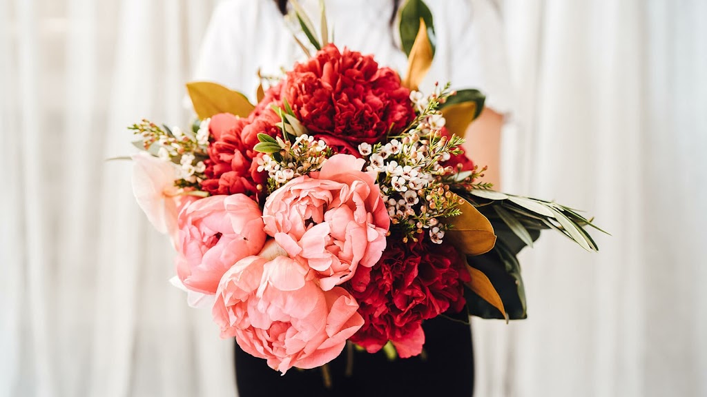 Ruby Oak Floristry | florist | 26 Lawson St, Fairy Meadow NSW 2519, Australia | 0432626037 OR +61 432 626 037