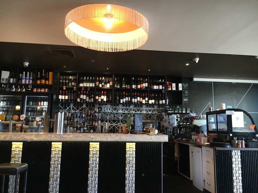 Lot 104 Espresso & Wine Bar | 105 Mooloolaba Esplanade, Mooloolaba QLD 4557, Australia | Phone: (07) 5326 1990