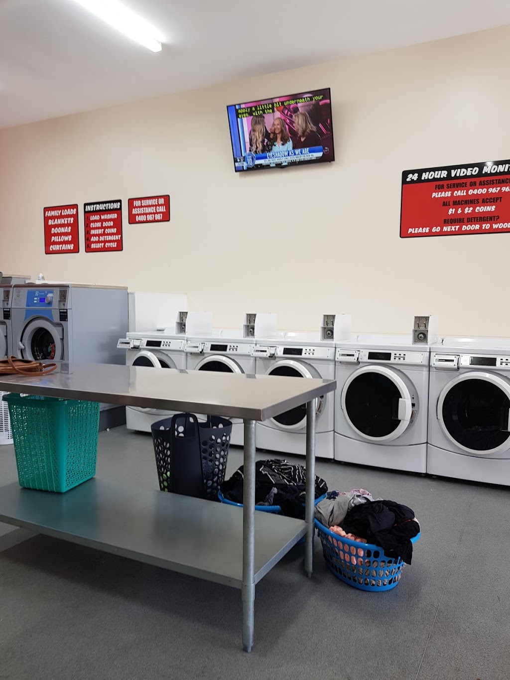 Collingwood Park Laundromat | laundry | shop 3/157 Collingwood Dr, Collingwood Park QLD 4301, Australia | 0400967967 OR +61 400 967 967
