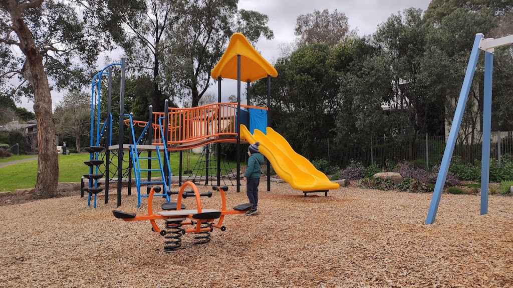 Hollywood Close Playground | 6 Hollywood Cl, Templestowe VIC 3106, Australia | Phone: (03) 9020 2750