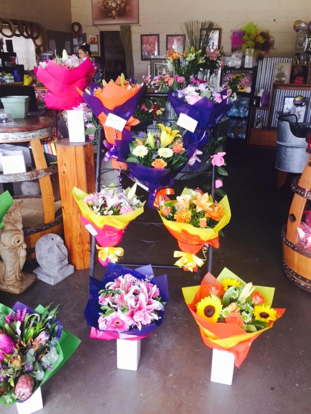 Natural Elegance | florist | 113 Toormina Rd, Toormina NSW 2452, Australia | 0266584930 OR +61 2 6658 4930