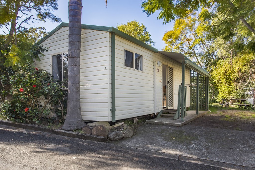 Mollymook Caravan Park | 34 Ilett St, Mollymook NSW 2539, Australia | Phone: (02) 4455 1939