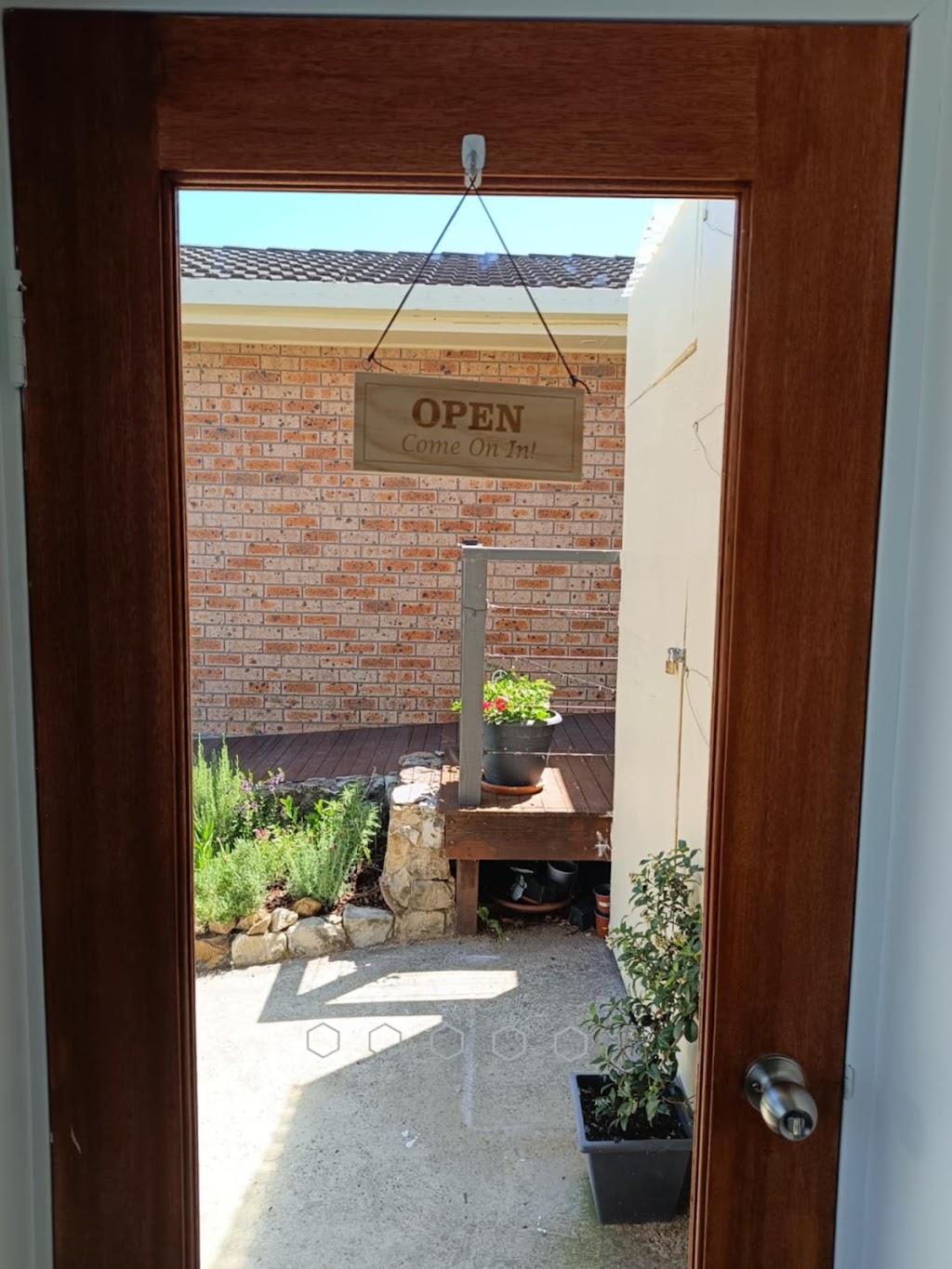 Rebecca Winter Trigger Point and Remedial Massage Therapist | 15 Morley Ave, Bateau Bay NSW 2261, Australia | Phone: 0450 655 332