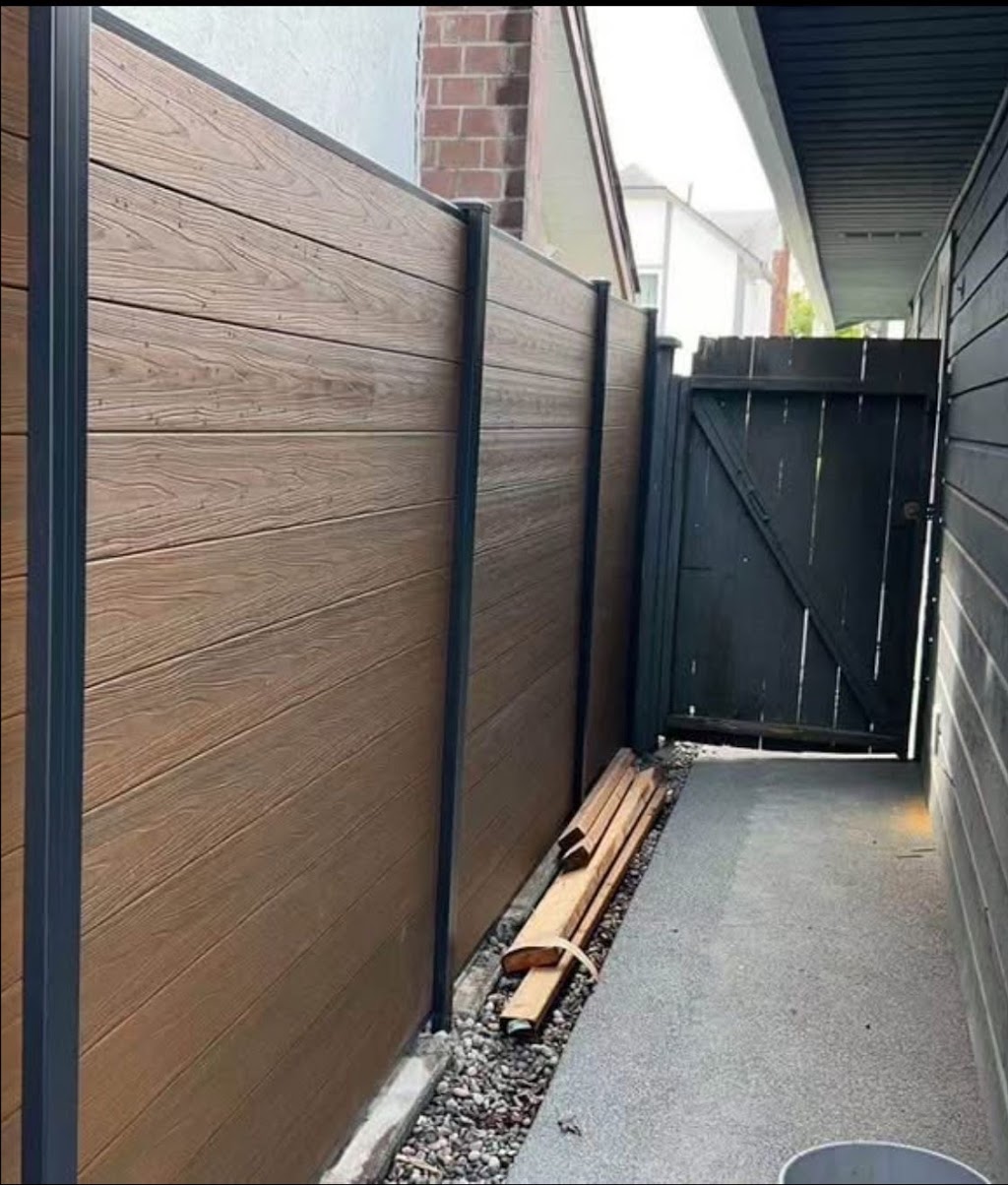 JW Fencing & Gates | 329 Waller Rd, Park Ridge QLD 4125, Australia | Phone: 0478 016 434