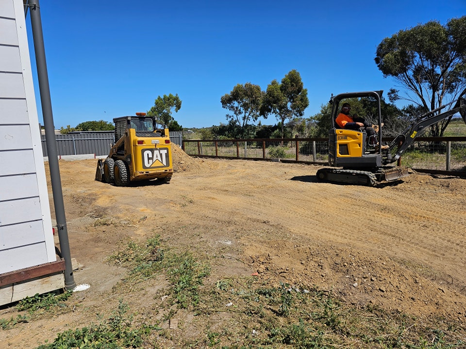 Mallys Earthmoving | 23 Lake Rd, Milang SA 5256, Australia | Phone: 0409 672 011