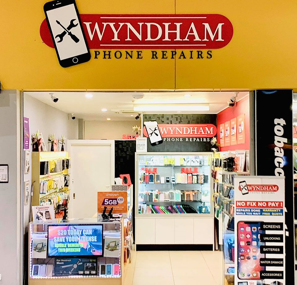 Wyndham Phone Repairs | shop 3/205 Greens Rd, Wyndham Vale VIC 3024, Australia | Phone: 0403 876 416