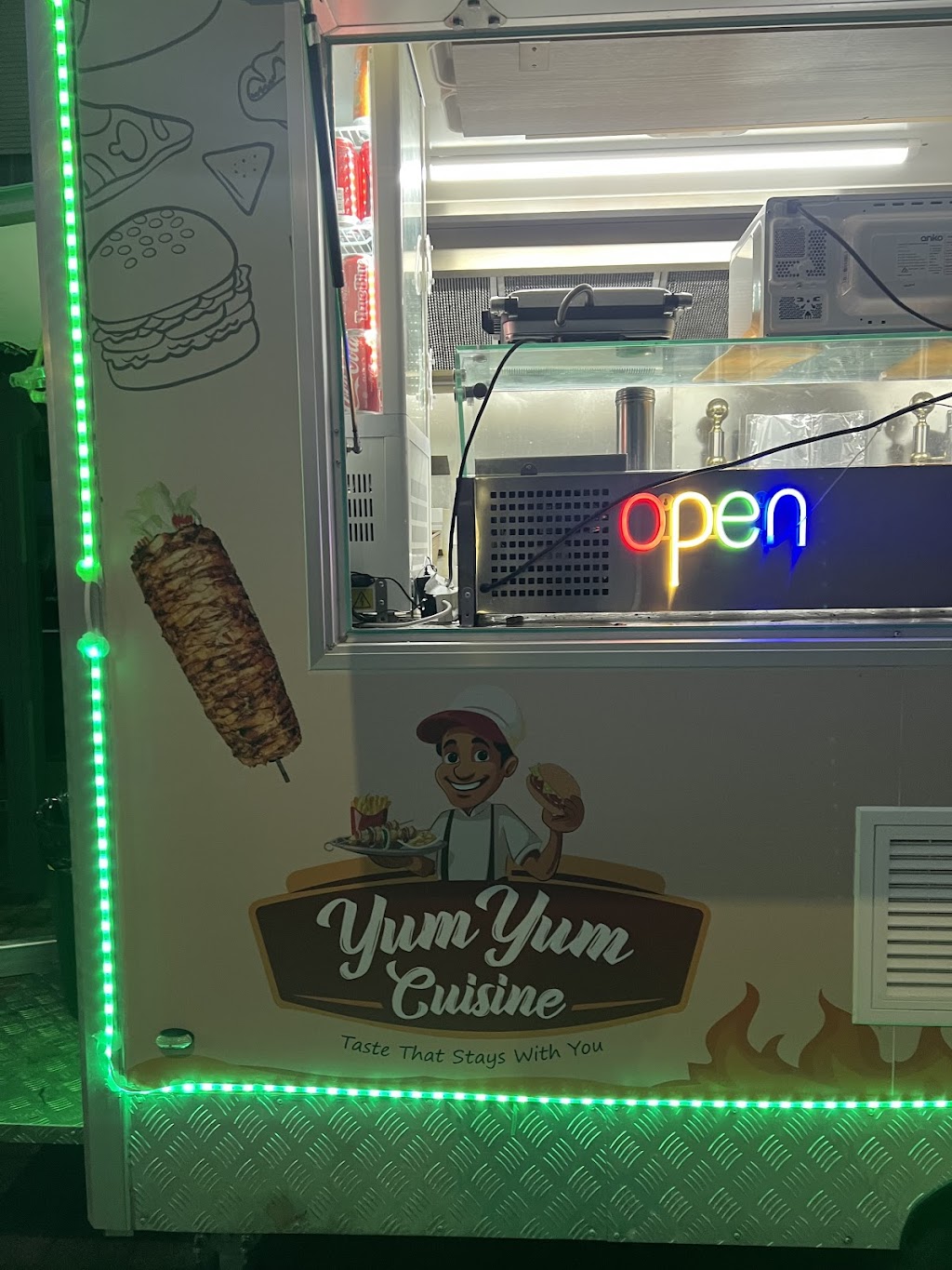 Yum Yum Cuisine | 389 Wagga Rd, Lavington NSW 2641, Australia | Phone: 0478 833 711