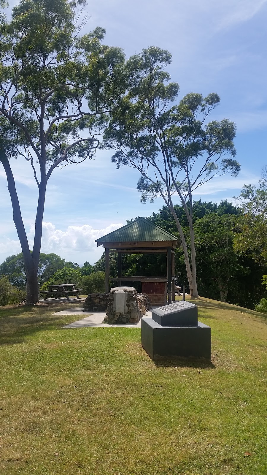 Devines Lookout. | Ocean Shores NSW 2483, Australia