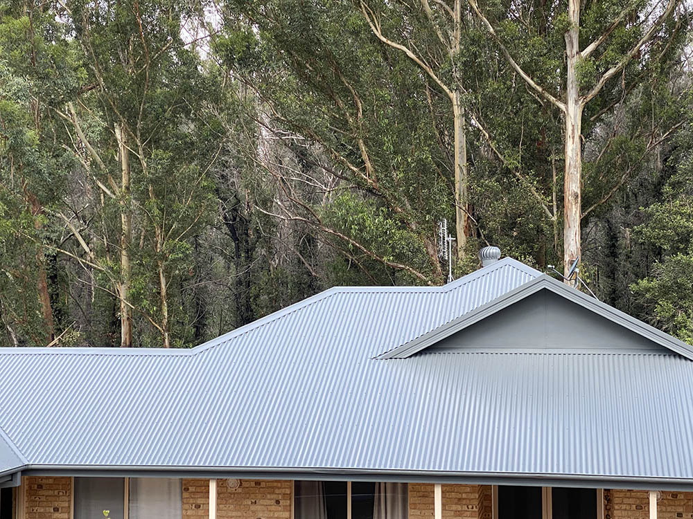 S.L Roof Restoration | 9 Booyong Ave, Ulladulla NSW 2539, Australia | Phone: 0435 791 096