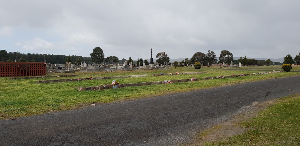 Rosedale Cemetery | cemetery | Rosedale-Stradbroke Rd, Rosedale VIC 3847, Australia | 0409514436 OR +61 409 514 436