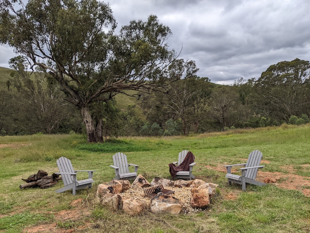 Firetail Cottage, Capertee Valley | 1527 Glen Davis Rd, Capertee NSW 2846, Australia | Phone: 0499 995 222