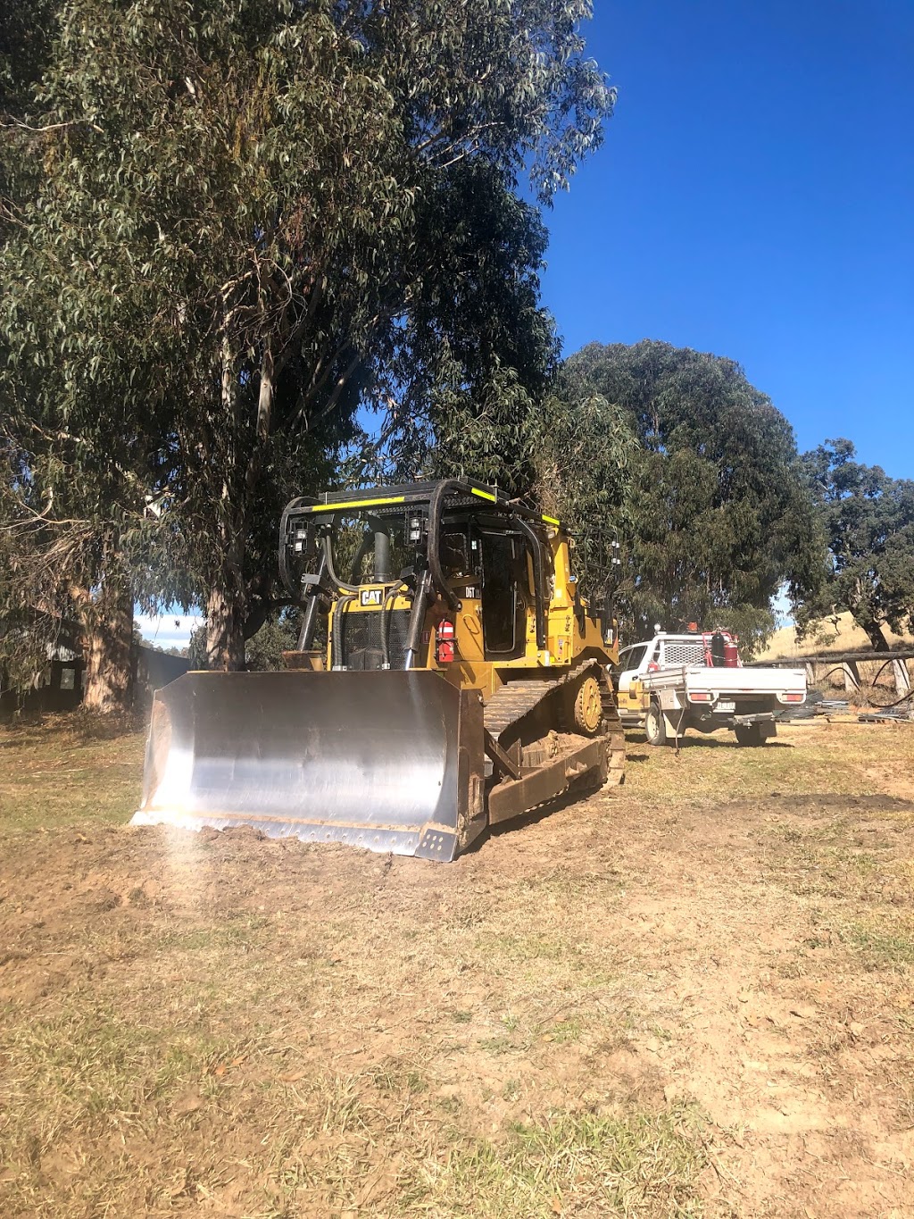 Henry Earthmoving Group | 476 Somerton Rd, Somerton NSW 2340, Australia | Phone: 0407 218 131