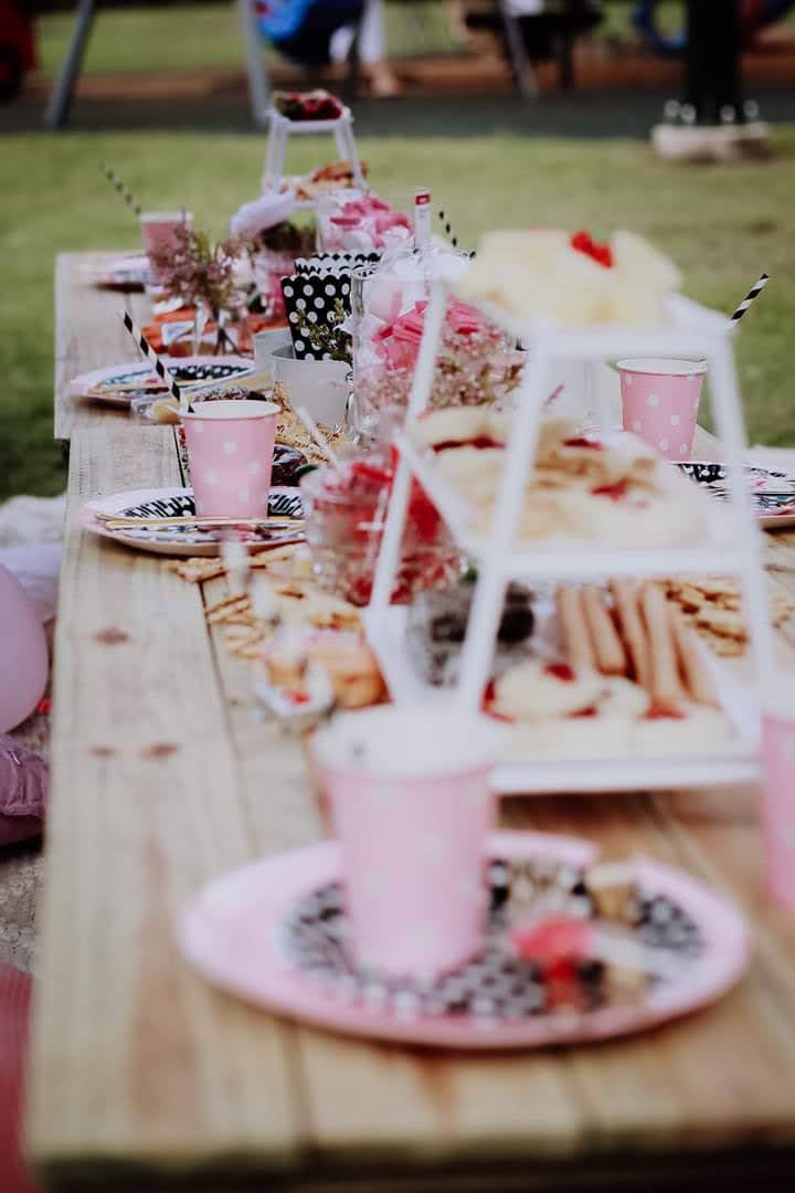 Goodness Graze Us | 12 Surrey Ct, Helensvale QLD 4212, Australia | Phone: 0421 562 901