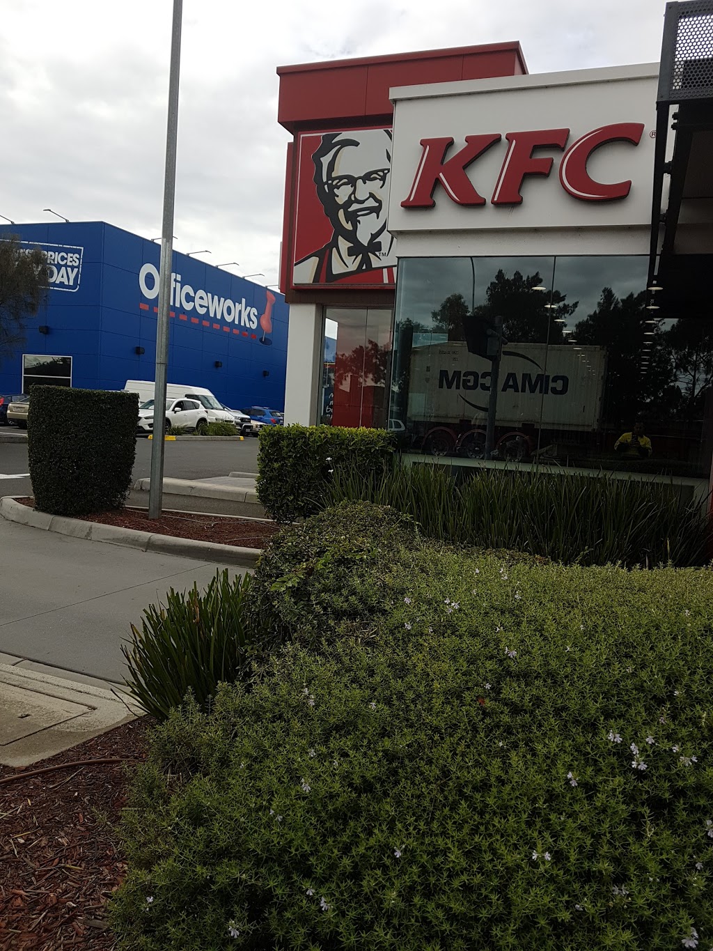 KFC Yarraville | meal takeaway | 377 Williamstown Rd, Yarraville VIC 3013, Australia | 0393251730 OR +61 3 9325 1730