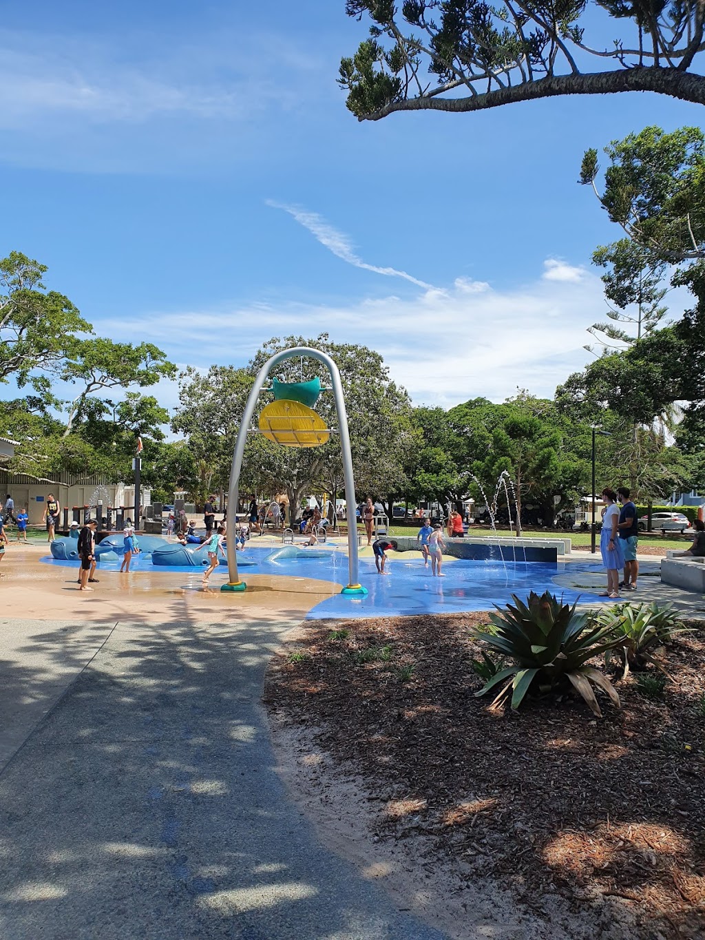 W.Poole Playground | 119 Wynnum Esplanade, Wynnum QLD 4178, Australia | Phone: (07) 3403 8888