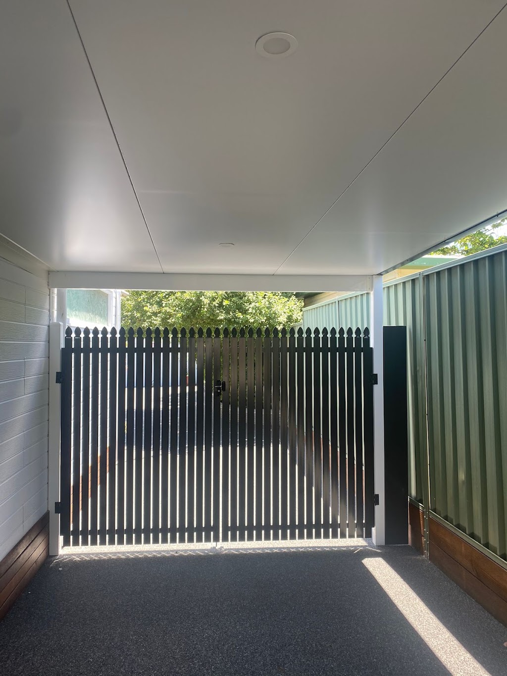 Demco Steel - Pergola | Fencing | Gate Installation Sydney | 90 Hassall St, Wetherill Park NSW 2164, Australia | Phone: 0491 455 141
