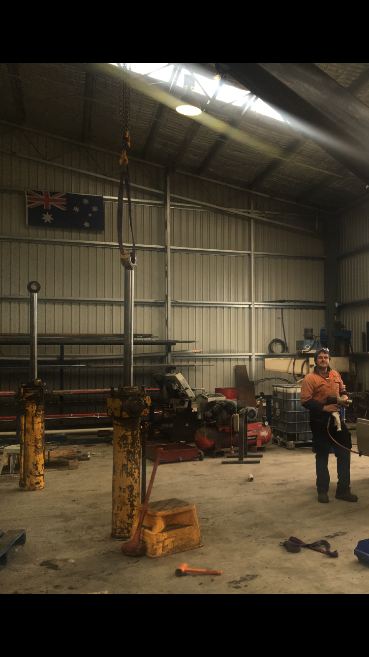 Jakes Hydraulics & General Engineering | car repair | 14 Wembley Pl, Kelso NSW 2795, Australia | 0263319499 OR +61 2 6331 9499