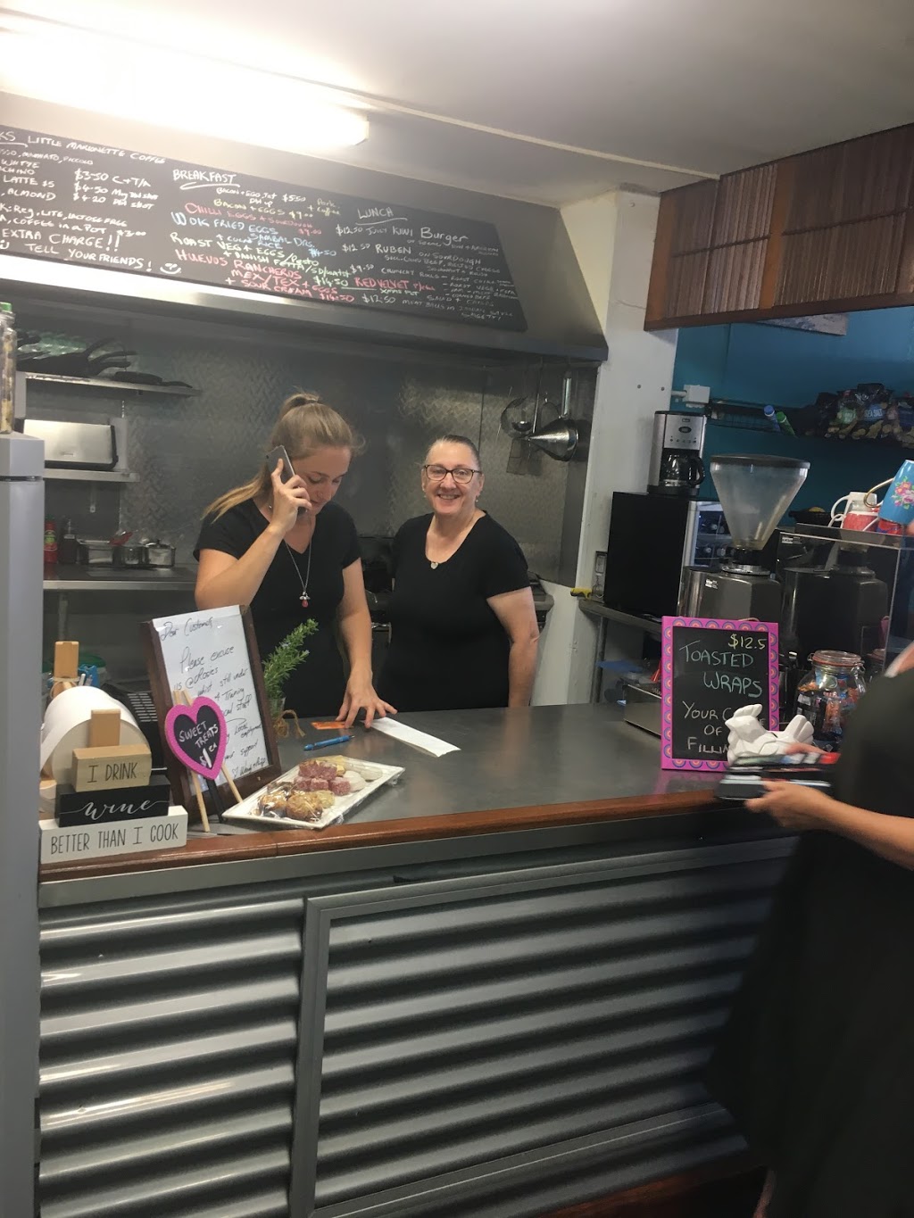 Rosies Soap Box Cafe | 86 Parkin St, Rockingham WA 6168, Australia