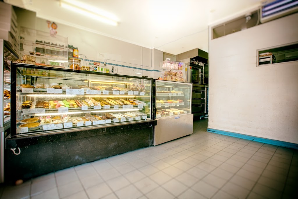 Johnnys Patisserie | bakery | 10 Old South Head Rd, Vaucluse NSW 2030, Australia | 0293888098 OR +61 2 9388 8098