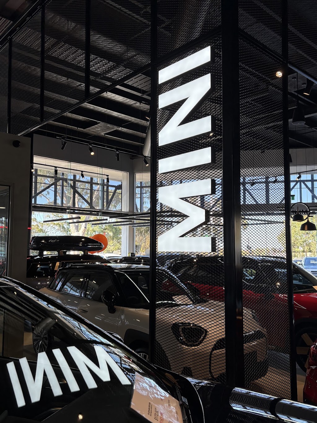 Waverley MINI Garage | 579 Springvale Rd, Mulgrave VIC 3170, Australia | Phone: (03) 8581 9600
