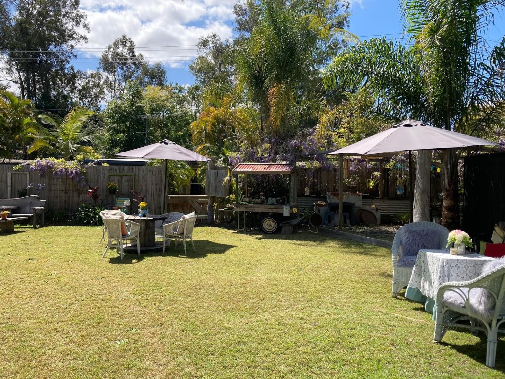Broken in Vintage and Retro rare find clothing | The Blue House, 16 Appel St, Canungra QLD 4275, Australia | Phone: 0412 116 032