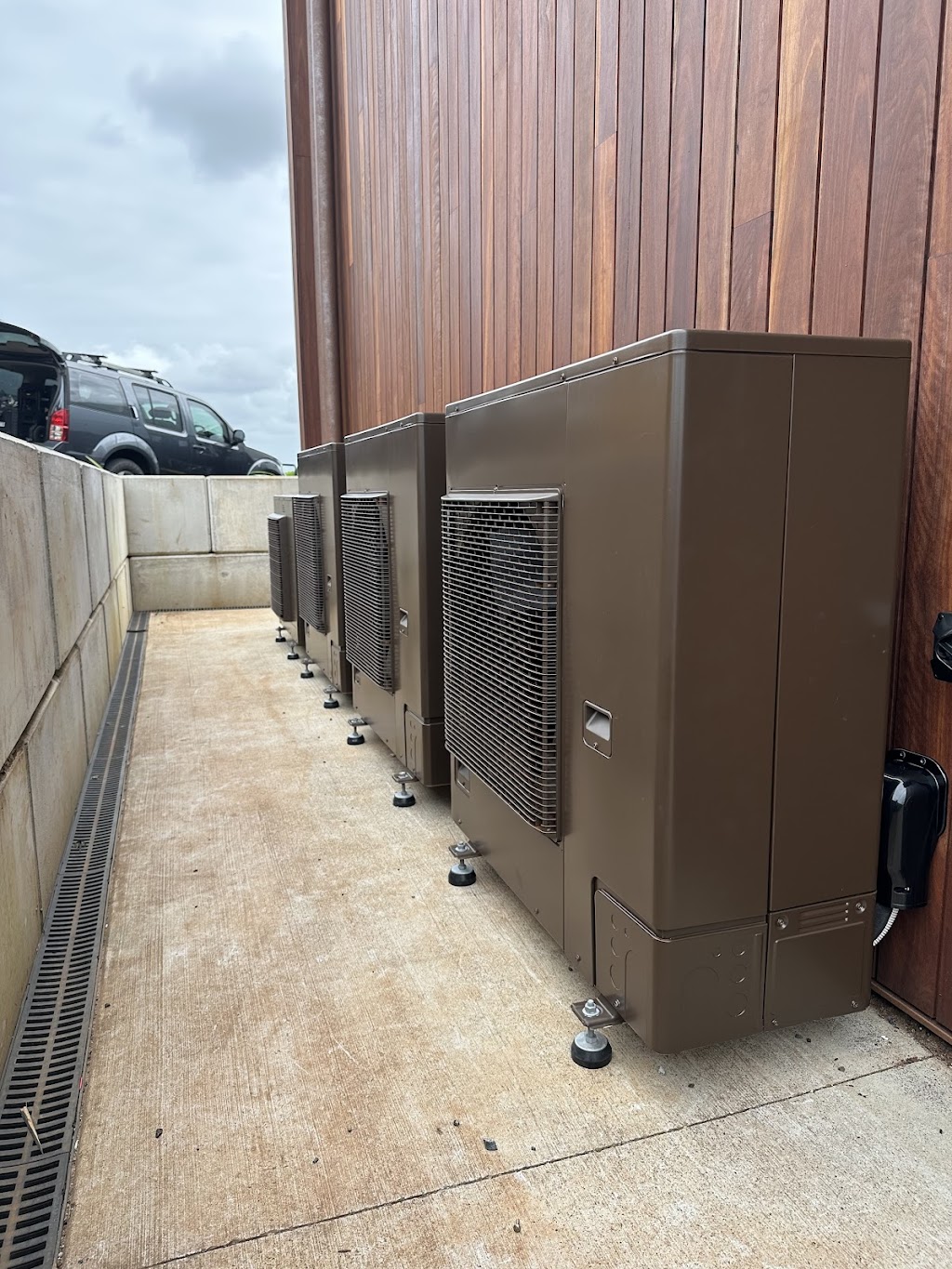 Skip Air Conditioning | 10B Mia Ct, Ocean Shores NSW 2483, Australia | Phone: 0406 485 187