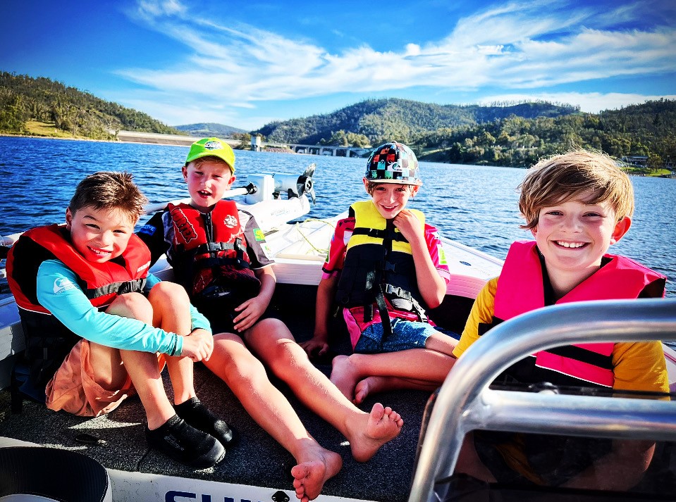 Beyond The Pines Boat Hire | 34 Pinehurst Ave, Rouse Hill NSW 2155, Australia | Phone: 0466 444 660