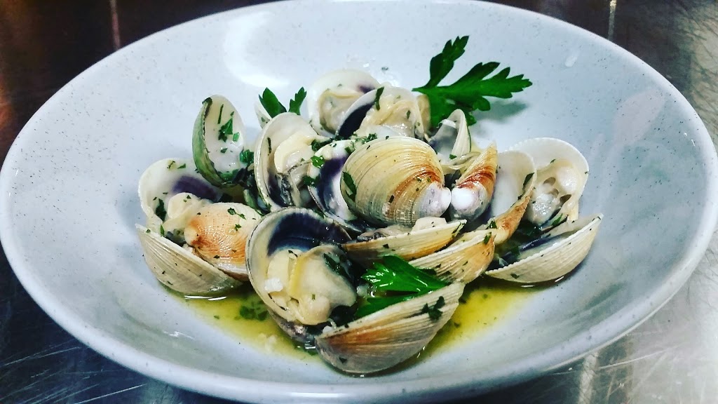 Sardinia - Italian inspired seafood | restaurant | 40/189 Ocean View Rd, Ettalong Beach NSW 2257, Australia | 0243049670 OR +61 2 4304 9670