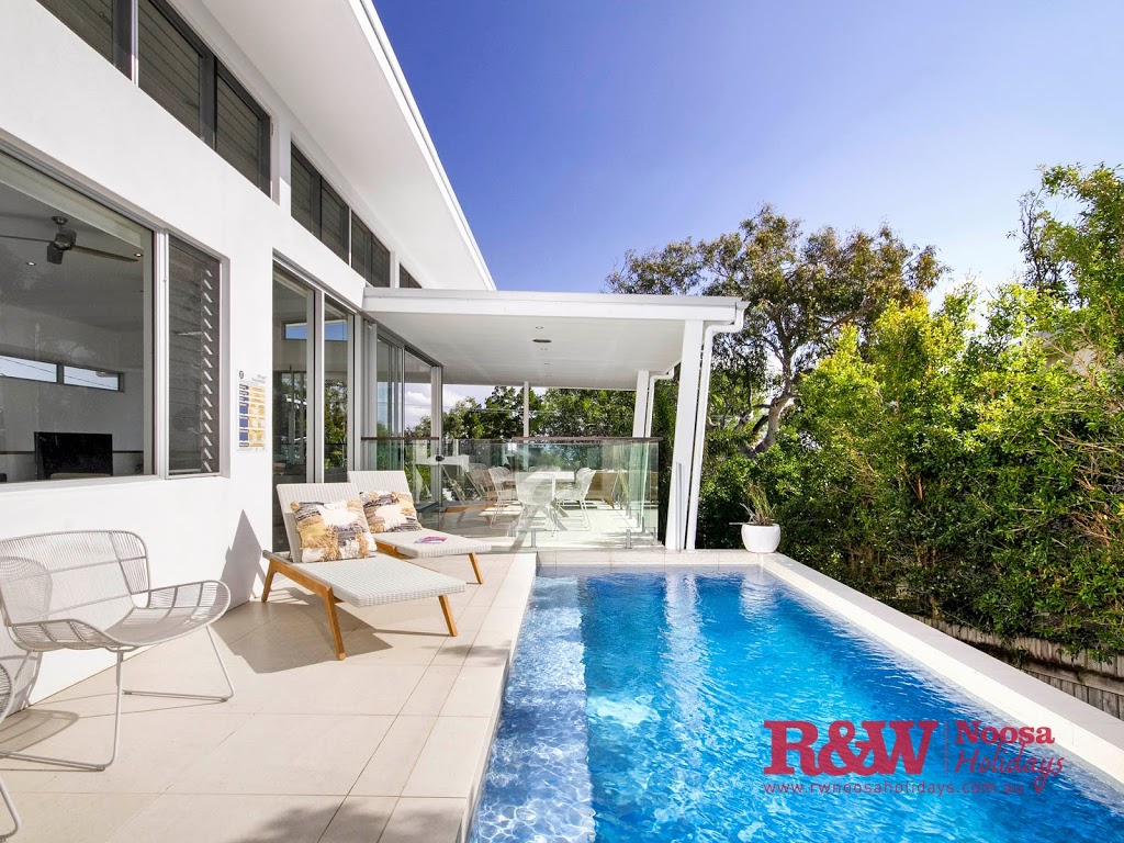 19 Nairana Rest - RW Noosa Holidays | 19 Nairana Rest, Noosa Heads QLD 4567, Australia | Phone: (07) 5448 0966