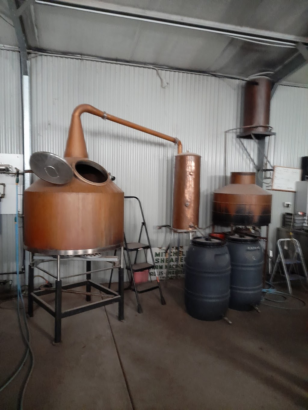 Black Gate Distillery | 72 Forrest Road, Mendooran NSW 2842, Australia | Phone: (02) 6886 1123