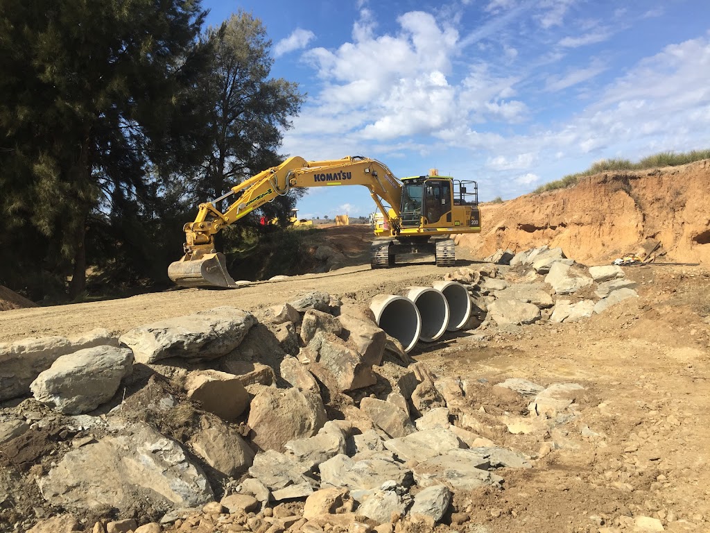 Miskles Earthmoving | 10 Kandos Tip Rd, Rylstone NSW 2848, Australia | Phone: (02) 6379 1256