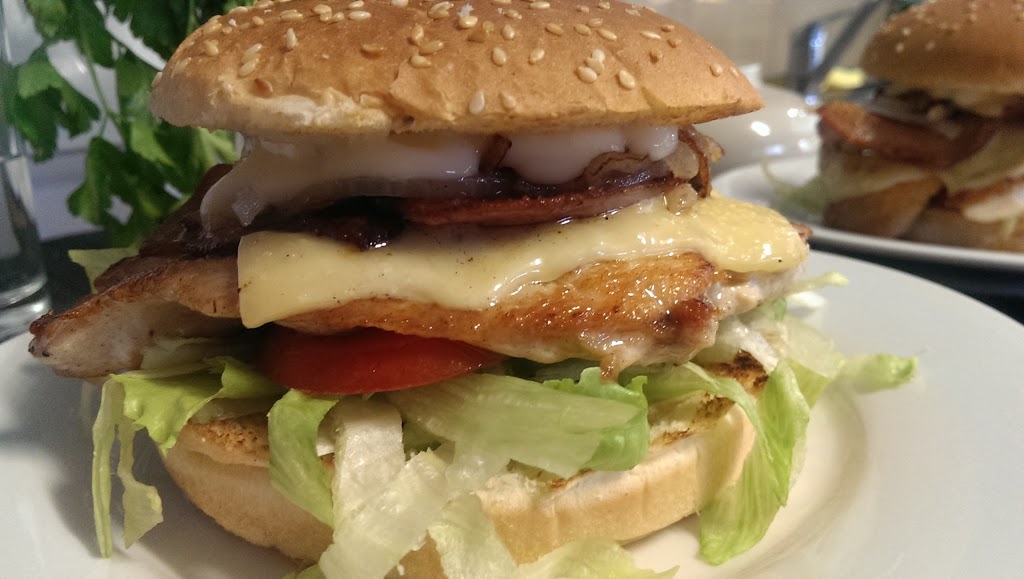 GG Burgers | cafe | 35 Grantham St, Brunswick West VIC 3055, Australia | 0390411311 OR +61 3 9041 1311