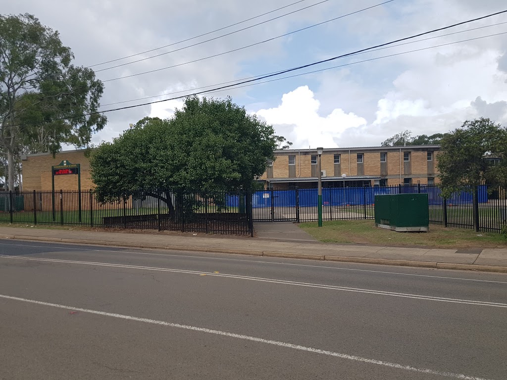 Windsor High School | Windsor Rd, Mcgraths Hill NSW 2756, Australia | Phone: (02) 4587 7122