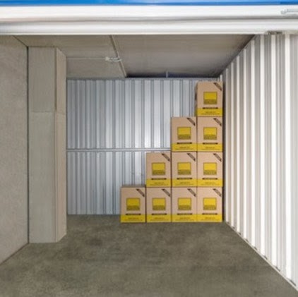Cairns storage | storage | 72 Greenbank Rd, Aeroglen QLD 4870, Australia | 0418581970 OR +61 418 581 970
