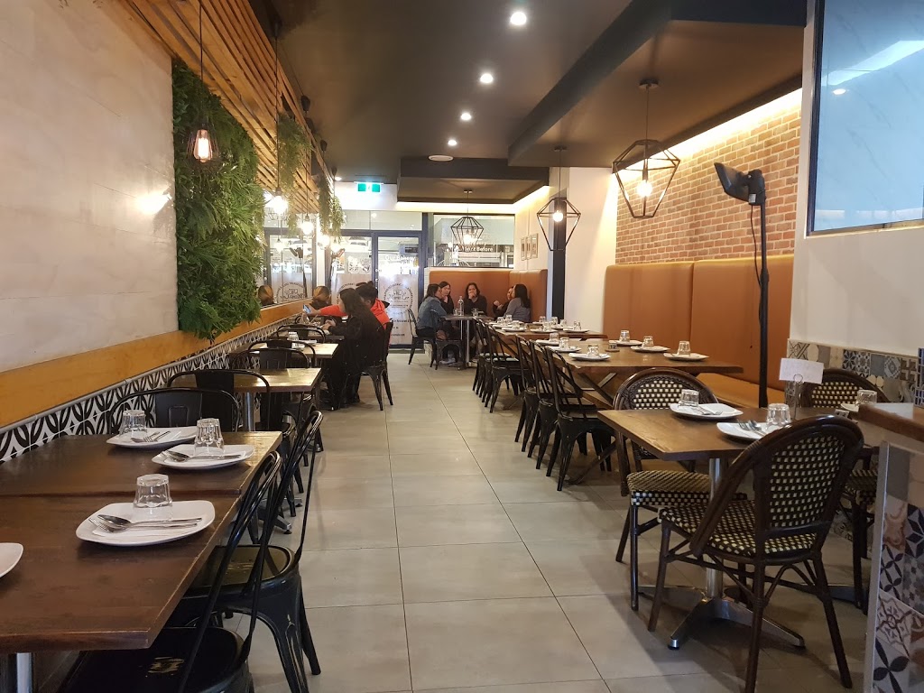 Mama Lor Restaurant & Bakery | Shop 5 45/39 Rooty Hill Rd N, Rooty Hill NSW 2766, Australia | Phone: (02) 8809 7778