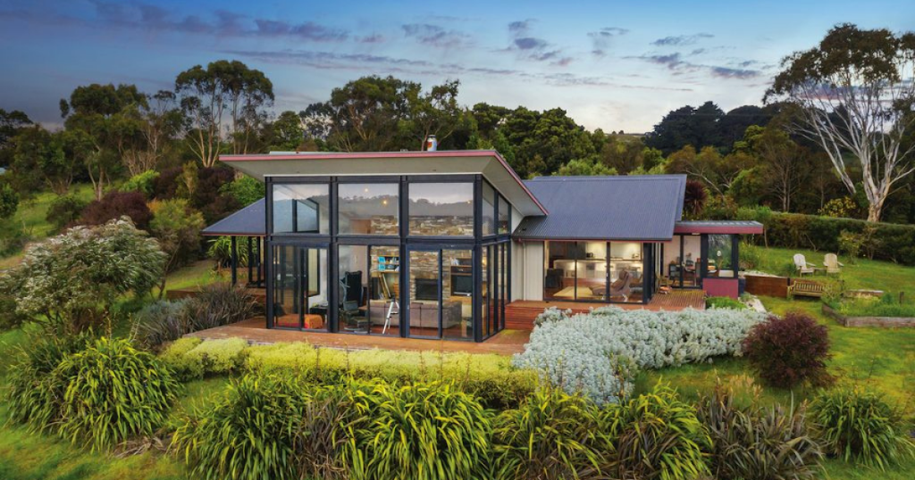 Surf Coast Times | 2/12 Cylinders Dr, Torquay VIC 3228, Australia | Phone: (03) 5264 8412