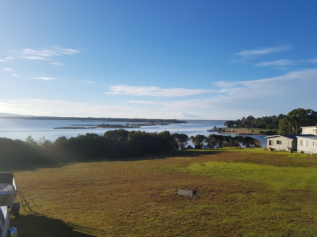 Mallacoota Views | 12 Mirrabooka Rd, Mallacoota VIC 3892, Australia | Phone: (03) 5158 0600