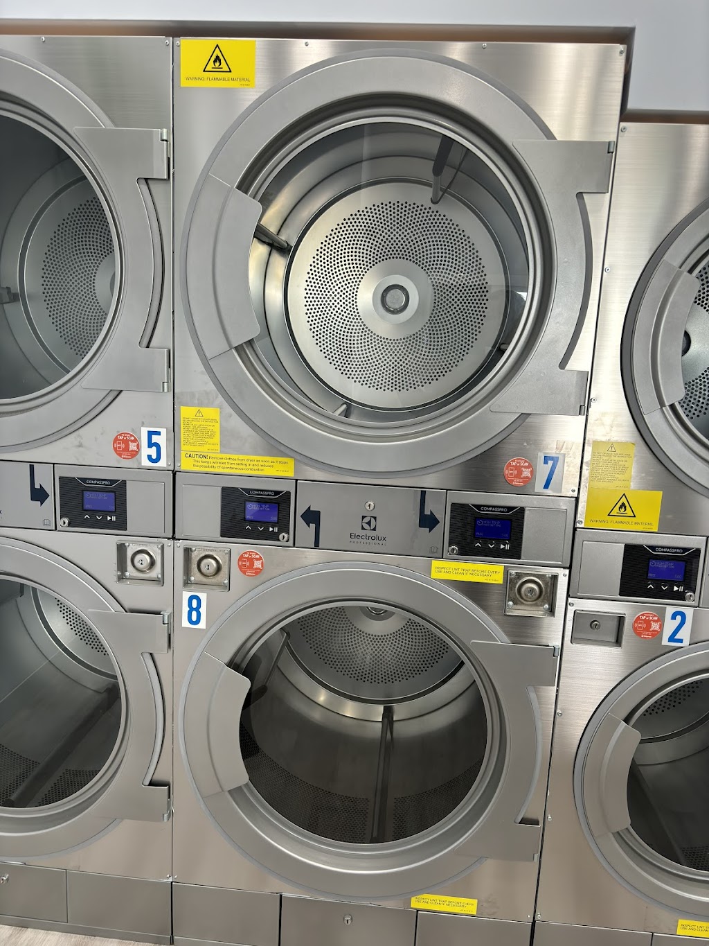 Bubble & Squeak Laundromat Yarrabilba | 280 Yarrabilba Dr, Yarrabilba QLD 4207, Australia | Phone: 0474 133 535