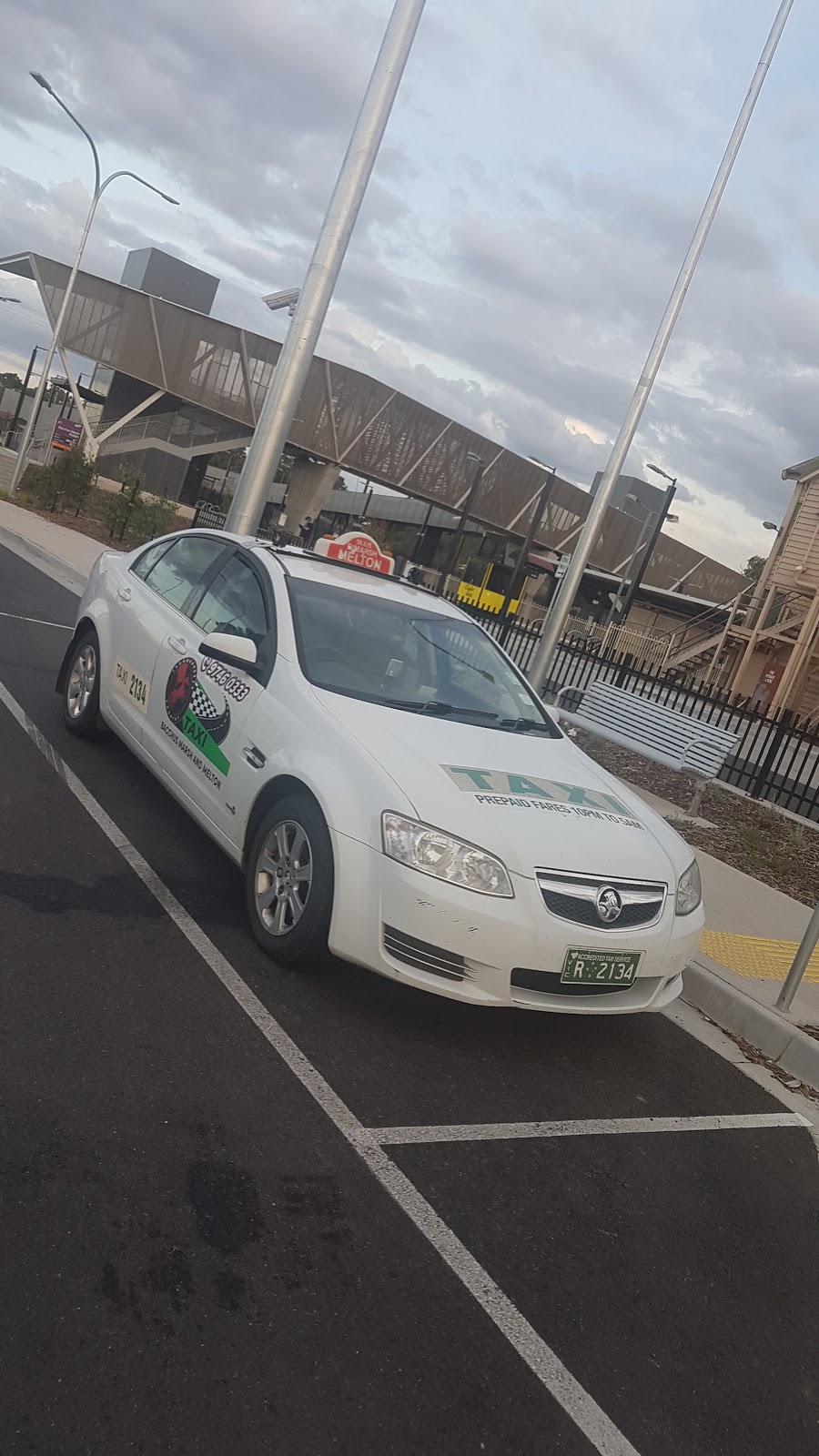 Bacchus Marsh Station Taxi Rank | taxi stand | Station St, Maddingley VIC 3340, Australia | 0397460333 OR +61 3 9746 0333