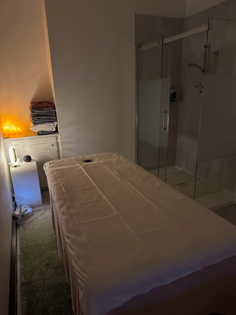 Foen Spark Massage | 440 Waverley Rd, Malvern East VIC 3145, Australia | Phone: 0483 735 597