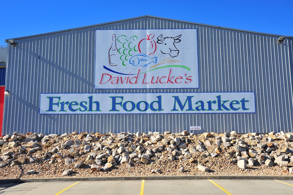 David Luckes Fresh Food Market | store | 1 Macleod St, Bairnsdale VIC 3875, Australia | 0351521644 OR +61 3 5152 1644