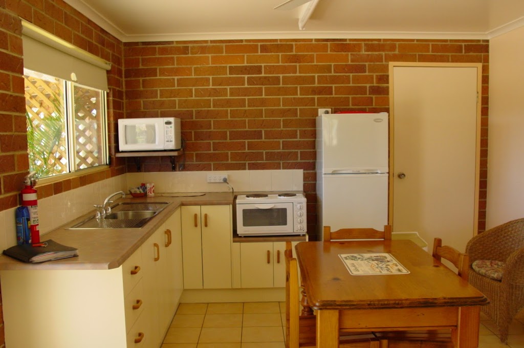 Rubyvale Motel & Holiday Units | lodging | 35 Heritage Rd, The Gemfields QLD 4702, Australia | 0749854518 OR +61 7 4985 4518