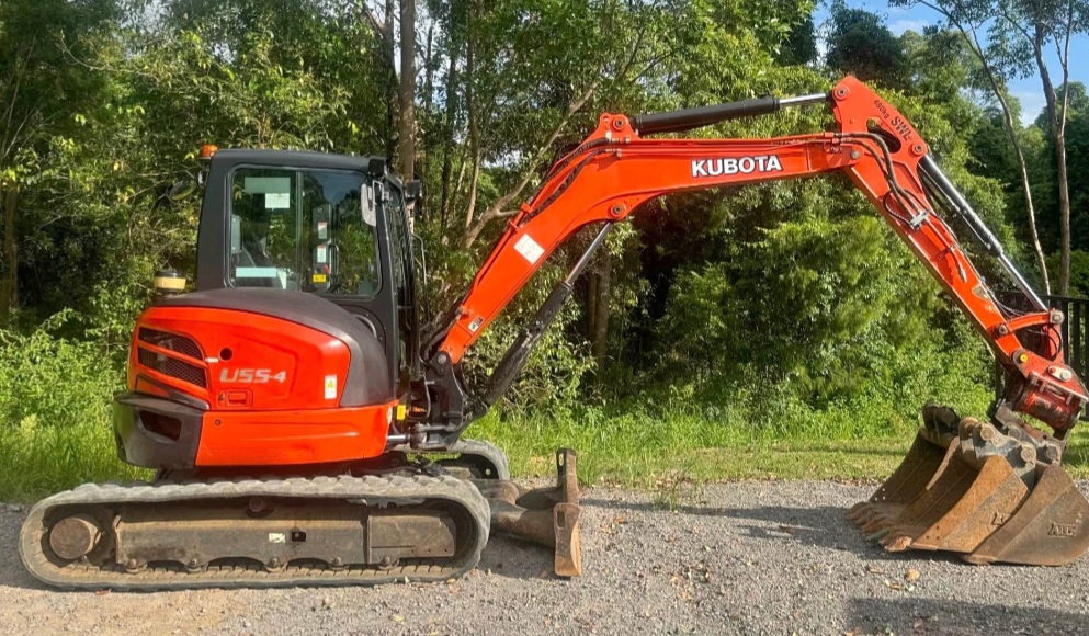 G R HIRE | 55 Drayton St, Laidley QLD 4341, Australia | Phone: 0418 151 034