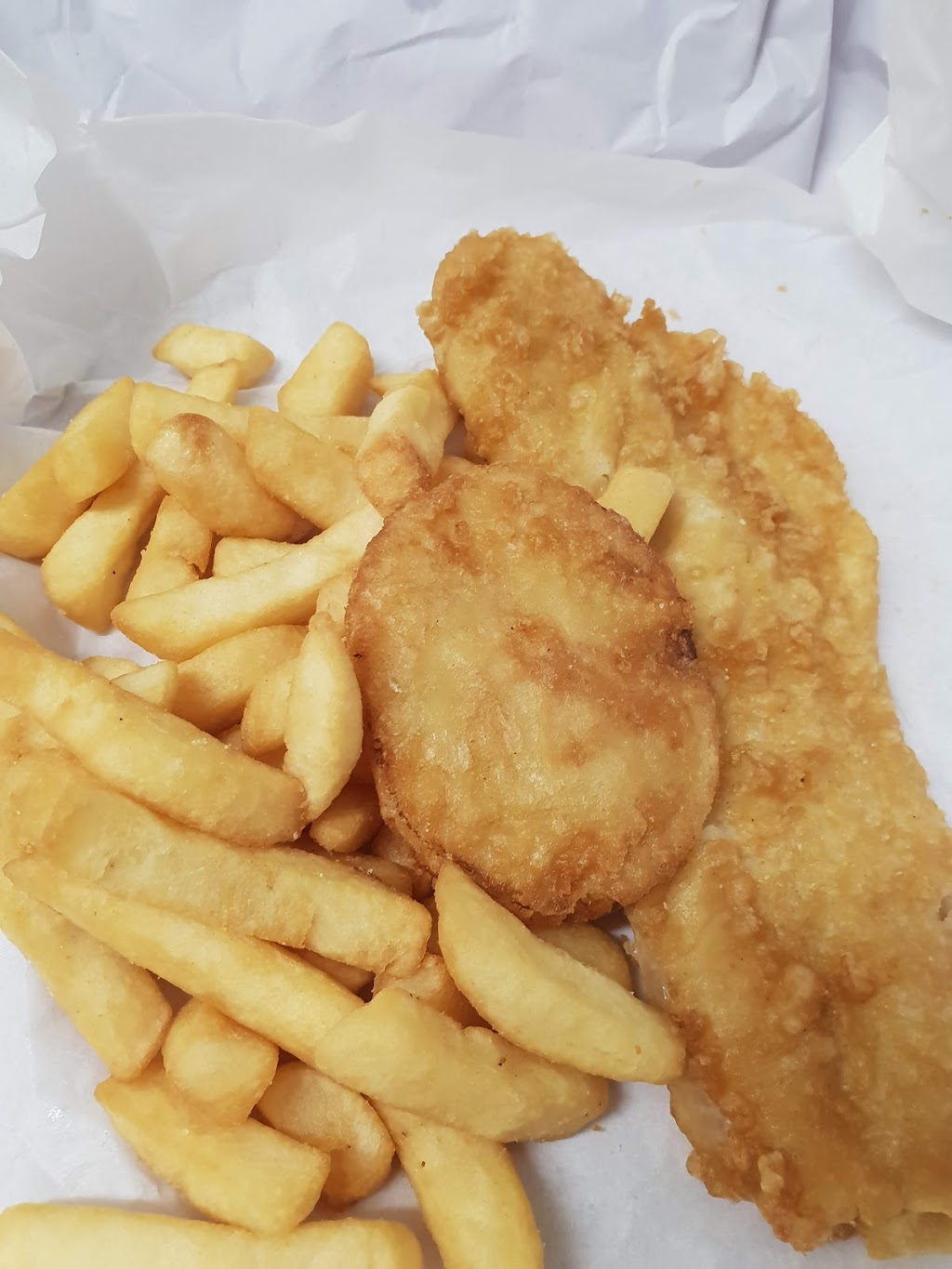 Taaj Cafe To Go Fish N Chips & Pizza | 60B Carrington St, Palmyra WA 6157, Australia | Phone: (08) 9339 6908