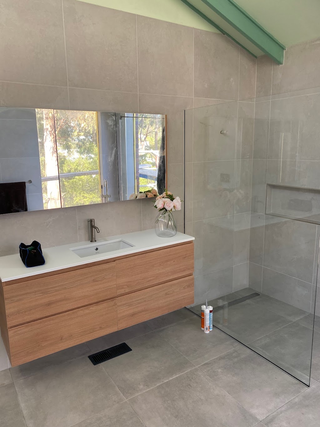 Xten construction | 2 Kirra Rd, Roches Beach TAS 7170, Australia | Phone: 0419 577 316