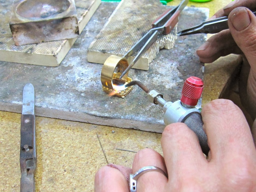 Canberra Jewellery Repair & Restoration | 5/8-20 Cook Pl, Cook ACT 2614, Australia | Phone: (02) 6134 6656