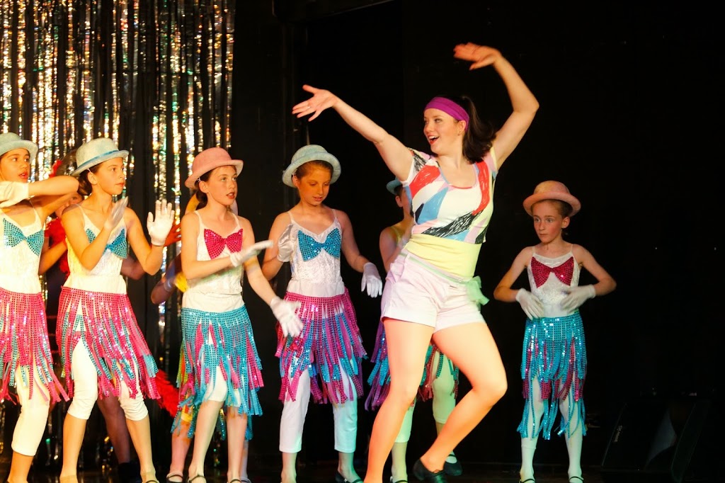 Glittery Tapping Wonderland Dance School | 2 Lamana Rd, Mordialloc VIC 3195, Australia | Phone: 0420 356 232