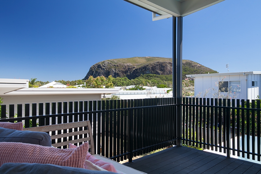 Waterline Beach House | 7 Waterline Cl, Mount Coolum QLD 4573, Australia | Phone: (07) 5471 7955