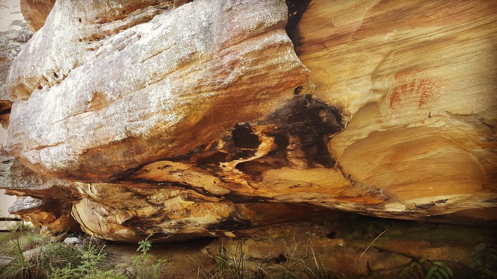 Red Hands Cave | Ku-Ring-Gai Chase NSW 2084, Australia