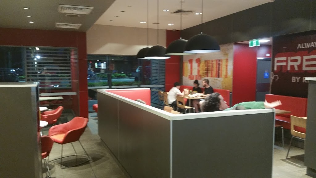 KFC St Clair | meal takeaway | 249 Banks Dr, St Clair NSW 2759, Australia | 0298341250 OR +61 2 9834 1250